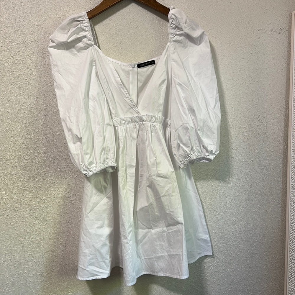 Puff dress size medium super cute never worn